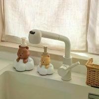 ราคา ที่จ่ายสบู่ลายการ์ตูนหมีน่ารัก ขนาด 8.45 ออนซ์ แบบปั๊ม เหมาะสำหรับสบู่ล้างมือ แชมพู และผลิตภัณฑ์อาบน้ำ ทำจากพลาสติกปลอดสารก่อภูมิแพ้และลาเท็กซ์ น้ำหนักเบา พกพาสะดวก อุปกรณ์ห้องน้ำดีไซน์น่ารักแบบหมี (1