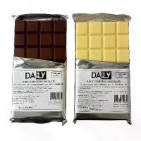 ราคา แนะนำ Compound Chocolate 1kg (Dark/White) / Dark/White Compound Chocolate 1 Kg. (1733439260481324635)
