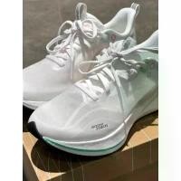 ราคา 2026 Fall/Winter New Red Rabbit 8pro Running Shoes for Men and Women, Carbon Plate Shock Absorption, Racing Rebound, Lightweight Speed Running Shoes, Sports Shoes (1734374284269683998)