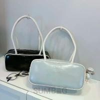 ราคา SUMBAG กระเป๋าหนังแก้ว กระเป๋าสะพาย รุ่น Glossy Box Bag (1733253844020397423)