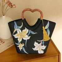 ราคา Popular pink and orange lily pattern wooden handbag, antique style, tea party handbag, national style, tassel handbag. (1733970868320634599)