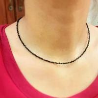 ราคา พร้อมส่งจากไทย สร้อยคอหินนิลดำ Black Spinel Tiny Seed Beads Necklace (1732553929023260509)