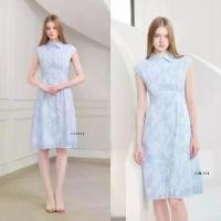 ราคา Quin Dress in Sky Blue White Floral Print เดรสเชิ้ตลายริ้วปักลายใบไม้ สีฟ้าอ่อน (1733232779056547373)