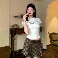 ราคา Sweet Spicy Girl Slim Fit Short Sleeve Off-Shoulder Top for Women Summer 2025 New Retro Niche Letter Print Short Sleeve T-Shirt (1733708433815537269)