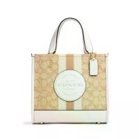 ราคา กระเป๋าสะพายข้าง COACH C8417 DEMPSEY TOTE 22 IN SIGNATURE JACQUARD WITH STRIPE AND COACH PATCH (IMDQC) (1733780978736924475)