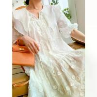 ราคา ชุดฤดูร้อน ดีไซน์ฝรั่งเศส ปักลาย สีขาว เรียบหรู ชุดนางฟ้า FK*K (1731741814936800200)