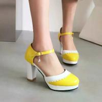 ราคา รองเท้าส้นสูง XYJ34 ขนาดใหญ่ สีตัดกัน หนังแก้ว ลูกไม้ หัวกลม พื้นหนา กันน้ำ แพลตฟอร์ม ส้นหนา ปากรองเท้าเปิดด้านข้าง สายรัดเดียว สไตล์โลลิต้า คอสเพลย์ (1733738969724716723)