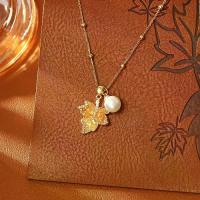 ราคา Hot-Selling Gradient Maple Leaf Pearl Necklace Vintage Melad Style Elegant Temperament Choker High-End Fashion Collarbone Chain (1734221534140597885)