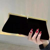 ราคา Autumn and Winter New Velvet Clutch Bag Socialite Evening Bag Diamond-Studded Dress Bag Banquet Bag Elegant Versatile Crossbody Bag (1733118425829705497)