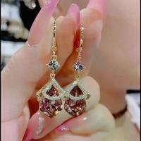 ราคา High-end Rhinestone Fan-shaped Personality Exquisite Super Shiny Versatile Simple Earrings Irregular Purple Crystal Earrings (1734227259347076406)