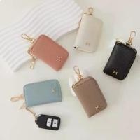 ราคา MADAM PEONY กระเป๋าใส่กุญแจหนังวัวแท้ ใส่กุญแจรถ รุ่น KEY CASE (1732973777093822184)