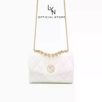 ราคา LYN - Serena M Crossbody Bag กระเป๋าสะพายข้าง Serena M (LL23FBF134) (1729796991688149243)