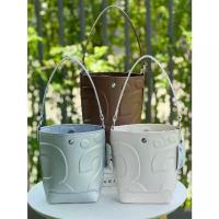 ราคา กระเป๋าแฟชั่นสุดฮิต แบรนด์ NEW The Rally Mini Whisper กระเป๋าทรง bucket bag offSale 60-70% สินค้ามีพร้อมส่ง women เเฟชั่น สาน ผัก ตบ ชวา นําเข้า จาก จีน (1733720634811385749)
