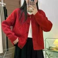 ราคา 2026 Horn Button Knitted Cardigan Women Round Neck Sweater Cable Knit Loose Simple Outerwear Women's Top (1733545227366139177)