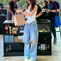 ราคา Bigboy jeans กางเกงยีนส์เอวสูง แต่งขาด ผ้าหนานุ่มยีนส์แท้พรีเมียม (1734165652392085131)