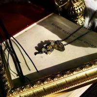 ราคา COD. Rock Me Jewelry รุ่น Serpent Pendant เครื่องประดับ จี้ สร้อยคอ ทองเหลือง ประดับ พลอย ไม่เจียรไน Fashion accessories #อย่าน้อยใจตัวเอง (1734402635221075936)