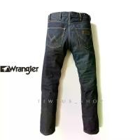 ราคา กางเกงยีนส์ Wrangler (แรงเลอร์) ผ้ายีนส์หนังไก่ ขากระบอก เป้ากระดุม (1733345944002201531)