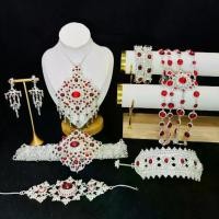 ราคา สร้อยคอ เซตสีเงินพลอยแดง เข็มขัดและสังวาลย์เข้าชุด เด็กสามารถใส่ได้ เครื่องประดับชุดไทย (1733829627379025006)