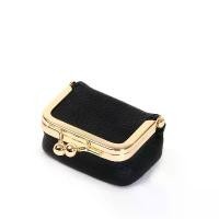 ราคา กระเป๋าใส่ต่างหูแบบหัวเข็มขัดขนาดเล็กกะทัดรัด กระเป๋าใส่แหวน สร้อยคอ กล่องเครื่องประดับ กระเป๋าใส่เหรียญ หรูหรา พกพาสะดวก (1734061233819977092)