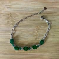 ราคา สร้อยข้อมือ(ปี่เซี๊ยะ)หยกเขียวจักรพรรดิ เงินแท้ (1734335655329040055)
