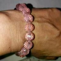 ราคา สร้อยข้อมือ มณีใต้น้ำ หรือ เพชรพญานาค สีชมพู นำโชคด้านเมตตา เสริมสร้างเสน่ห์ดึงดูด ผู้คนรอบข้าง (1729829627203914563)