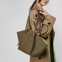 ราคา Top Layer Cowhide Large Capacity Tote Bag Genuine Leather Women's Fashion Bat Bag Versatile Commuter Large Handbag Wing Bag (1734342093069387204)