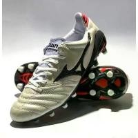 ราคา รองเท้ากีฬาฟุตบอลกลางแจ้งสำหรับผู้ชาย, Mizuno Morelia Neo II MD, สีขาวมุก, YS4W, ไซส์ 39-45 สตั๊ด ตัว ท๊อป สาย ฟุตซอล ช้อปมันส์ กลาง เดือน รองเท้า ฟุตชอล futsal shoes มือ1 (1733408923439695341)