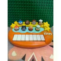 ราคา Anpanman piano pop up เปียโนอันปังแมน มือสองญี่ปุ่น สภาพสวย เล่นได้ปกติ มีรอยตามภาพ (1733841686282339450)