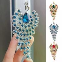 ราคา เข็มกลัด, รูปนกยูงย้อนยุค, ตกแต่ง Rhinestone, กันลื่น, ทนต่อการสึกหรอ, เหมาะสำหรับเสื้อสูท, ปลอกคอ, หมวก, ผ้าพันคอ, ตกแต่ง, เข็มกลัดเสื้อผ้า, เหมาะสำหรับงานพรอมและปาร์ตี้, เครื่องประดับเสื้อผ้า (17318