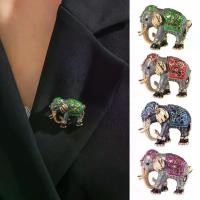 ราคา เข็มกลัด Unisex, ตกแต่ง Rhinestone, สไตล์เรโทร, วัสดุเคลือบหยดน้ำมัน, รูปช้าง, กันลื่น, เหมาะสำหรับเสื้อโค้ท, ปลอกคอ, หมวก, ผ้าพันคอ, ตกแต่ง, เข็มกลัดเสื้อผ้า, เหมาะสำหรับงานปาร์ (1730342425749785502)
