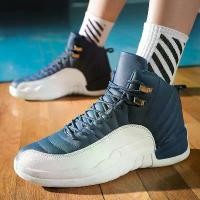 ราคา รองเท้าบาสเก็ตบอล Putian AJ12 แบบกลาง รองเท้าฝึกซ้อมที่ใช้งานได้จริง รองเท้ากีฬาลำลองกลางแจ้ง รองเท้าบาสเก็ตบอลทันสมัย รองเท้า วิ่ง มาราธอน (1733928602336461845)