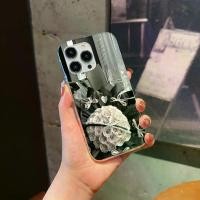 ราคา เคส iPhone 11 Pro Max ดีไซน์ดอกไม้สีขาว สำหรับผู้ที่ชื่นชอบสไตล์หรูหรา สอง ขา ตั้ง รับ ติด ฟิล์ม มือถือ ทุกรุ่น อุปกรณ์ กันรอย กันตก แรง กัน ตก รอย เลนส์กล้อง กระจก เลนส์ กล้อง หลัง ลาย การ์ตูน (17336