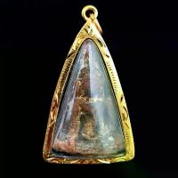 ราคา พร้อมส่ง- จี้พระ พระเครื่อง พระนางพญาพิมพ์ใหญ่ เนื้อผงพุทธคุณเก่า กรุวัดนางพญา จ.พิษณุโลก(เลี่ยมกรอบทอง ขนาด 3.0*5.0ซม.) (1733588470965896999)