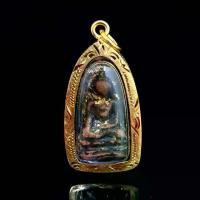 ราคา พร้อมส่ง- จี้พระ พระเครื่อง พระรอดพิมพ์ใหญ่ เนื้อผงพุทธคุณเก่า กรุวัดมหาวัน จ.ลำพูน พุทธคุณ แคล้วคลาด ปลอดภัย(เลี่ยมกรอบทองขนาด 2.0*4.0ซม.) (1733576987516307331)