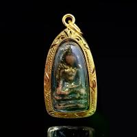 ราคา [COD] จี้ะระ พระเครื่อง พระรอดพิมพ์ใหญ่ เนื้อผงพุทธคุณเก่า กรุวัดมหาวัน จ.ลำพูน พุทธคุณ ปกป้องคุ้มครองป้องกันภัย แคล้วคลาด(เลี่ยมกรอบทองขนาด2.0×4.0ซม.) (1732861124673832555)