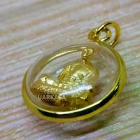ราคา ไทยพุทธศาสนา พระពុท្ធ หลวงพ่อวัดปากน้ำ ภาษีเจริญ องค์ลอย สีทอง เลี่ยมกรอบทองผ่าหวาย >>> # พระเครื่อง จี้พระ เครื่องราง หลวงพ่อวัดปากน้ำ >>> พุทธคุณเข้มขลัง เจริญรุ่งเรือง อุดมสมบ (1733600007385810016)