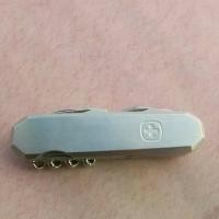 ราคา มีดพับสวิสแท้ (Swiss Army Knife) แบรนด์มาตรฐานระดับโลกคือ Victorinox ที่ขึ้นชื่อเรื่องคุณภาพ ผลิตในสวิตเซอร์แลนด์ 100% (1734346926662976996)