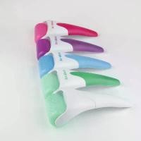 ราคา เครื่องมือนวดเย็นแบบลูกกลิ้ง น้ำแข็ง บรรเทาความร้อนสำหรับผิว เย็นสบายและผ่อนคลายกล้ามเนื้อ น้ําแข็ง ถูหน้า gua sha (1733870661598086704)