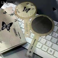 ราคา กระจก HERORANGE แบบมินิมอล HD กระจกมือถือแบบพกพา ดีไซน์สร้างสรรค์ย้อนยุค กระจกแต่งหน้าแบบมือถือ อุปกรณ์แต่งหน้า (1733768686142784845)