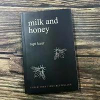 ราคา 【COD】 ENGLISH MILK AND HONEY PAPERBACK (1732830733391529378)