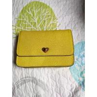 ราคา Little Bunny สี Butter นอนตู้ ไม่ได้ใช้ รุ่นนี้ใส่โทรศัพท์ได้ มีช่องใส่บัตร ใส่การ์ด หนังยับสภาพดีคะ คําแนะนําผลิตภัณฑ์ใหม่ของเดือนนี้ แบรนด์ เนม แท้ กระเป๋า เเฟชั่น (1733328145232659656)