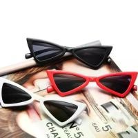 ราคา Discount พร้อมส่ง แว่นตากันแดดแฟชั่นทรงสามเหลี่ยม แว่นวินเทจ (1732663909388289283)