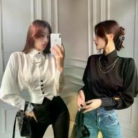 ราคา [COD]Chili Koko เสื้อเชิ้ตครอปแขนยาวทรงค้างคาวสีขาว เอวสูง เซ็กซี่ เข้ารูป สำหรับผู้หญิง เสื้อเชิ้ตผ้าซาติน 99149 (1734312937460238239)