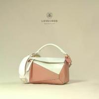 ราคา [ LoveGood ] Mosaic กระเป๋าสะพายหนังวัวแท้ ดีไซน์สวย มีความ Two tone การตัดเย็บ Puzzle size 23 cm. มีสายสะพายยาวให้ (1732816525339821652)