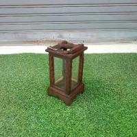 ราคา โคมไฟตะเกียง โคมไฟแขวน โคมไฟใช้เทียนจุด โคมไฟไม้สัก ขนาด 13×13×26 cm น้ำหนัก 8 ขีด (1734395589385618480)