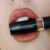 ราคา ทำให้ผิวขาวและลดเลือนจุดด่างดำ， ปรับสีผิวให้กระจ่างใส， สีน้ำตาล 100%ลิปสติก Fran Wilson Mood Matcher Lipstick U.S.A ลิปมันเปลี่ยนสีตาม อุณหภูมิ ปรับสีผิว， ผิวเรียบเนียน， (1733637712407987817)