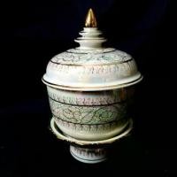 ราคา ♙โถมุก โถ ผอบ ลายไทย มุกทอง โกศ ใส่ อัฐิ โกศมุก พร้อมพานรอง✵ (1734282174505387145)