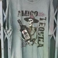 ราคา เสื้อยืดวินเทจ Moonshine Spirit Men's Amigo Short Sleeve T-Shirt ลายสวย Size L มือสองสภาพดี ราคาเดียว (1734566677926151678)