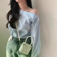 ราคา 2026 French Style Mature Sexy Off-Shoulder Solid Color Shirt Spring Korean Version Ins Fashionable Long Sleeve Blouse for Women (1734020403466896702)