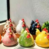 ราคา COD ตุ๊กตาแต่งสวน ตัวใหญ่ ไก่เซรามิก ตุ๊กตาไก่ ตุ๊กตาสัตว์ เซรามิก ไก่อู แต่งสวน ของแต่งบ้าน ตุ๊กตาแต่งสวน (1733559595580556927)